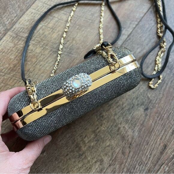 Diamond Clutch Fancy Purse Diamond & Gold design // removable straps - Picture 5 of 10